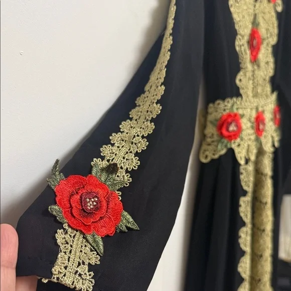 Black Long Sleeve Dress with Gold Lace and Red Floral Accents with Belt size Med - Picture 3 of 12